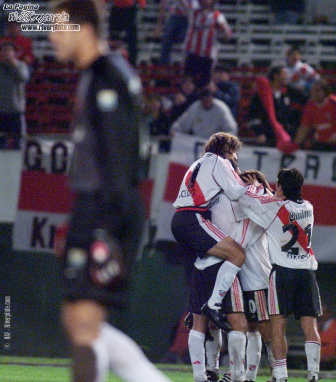 River Plate vs. Flamengo (CM 2000) 18