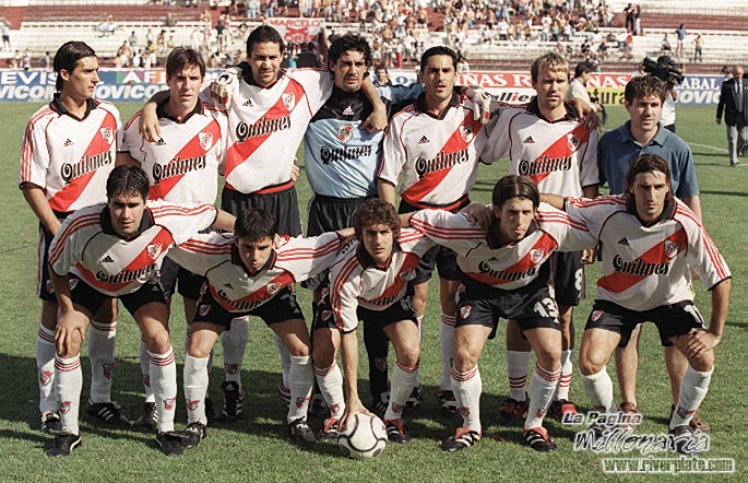 Lanus vs. River Plate (AP 2000) 8