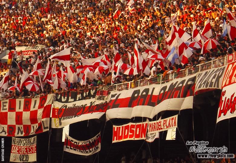 River Plate vs Banfield (CL 2005) 16