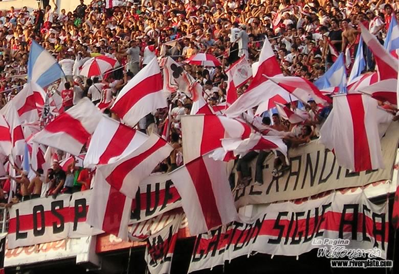River Plate vs Banfield (CL 2005) 11