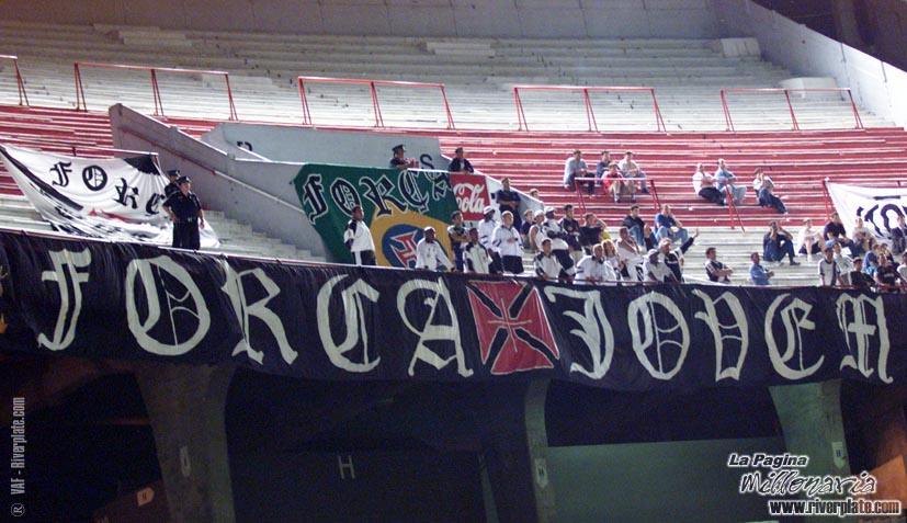 River Plate vs. Vasco da Gama (CM 2000) 16