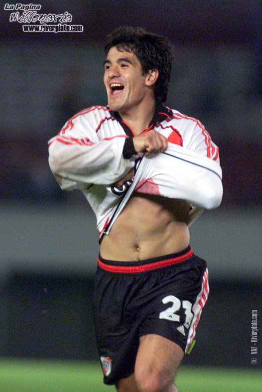 River Plate vs. Flamengo (CM 2000) 25
