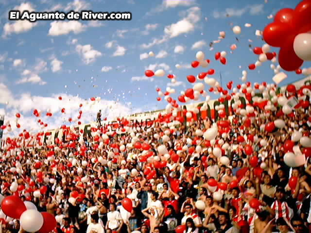 Chacarita Jrs vs River Plate (AP 2001) 4
