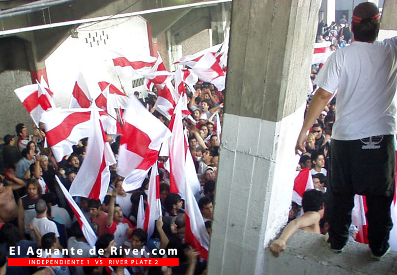 Independiente vs River Plate (AP 2002) 3