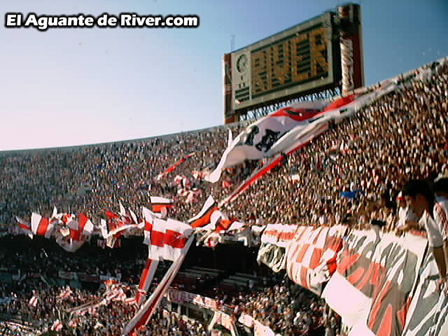 River Plate vs San Lorenzo (AP 2001)