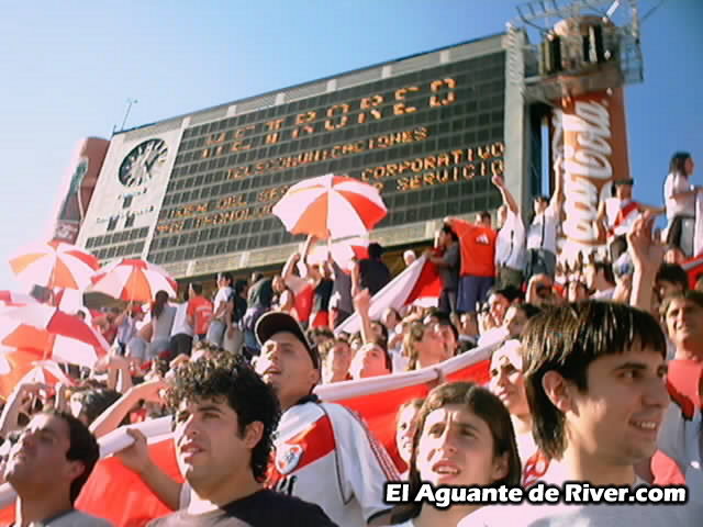 River Plate vs San Lorenzo (AP 2001) 2