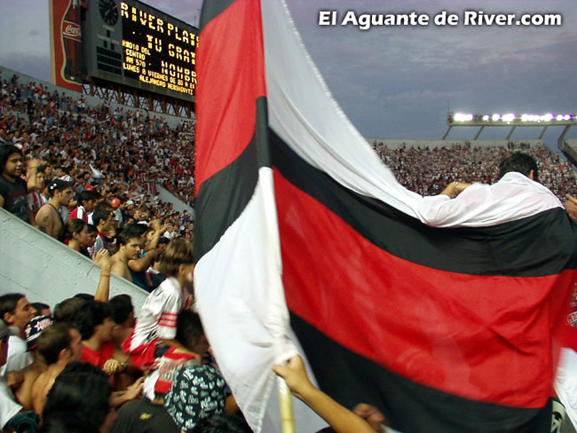 River Plate vs Chicago (CL 2002) 2