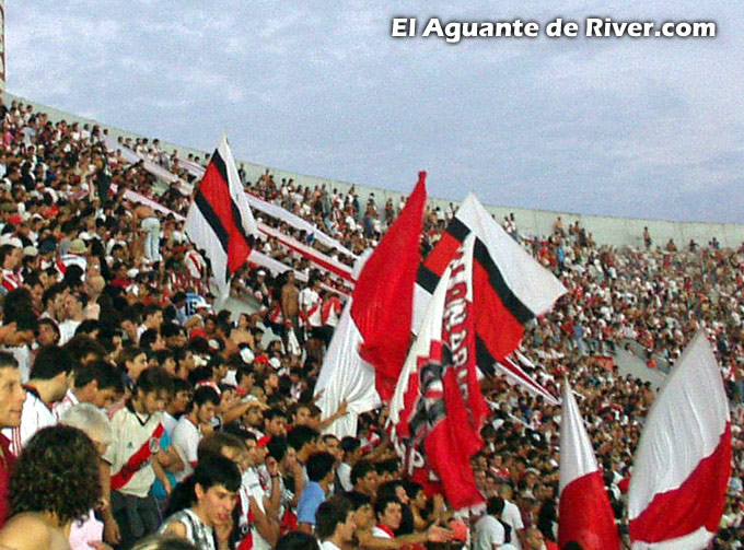 River Plate vs Chicago (CL 2002) 3