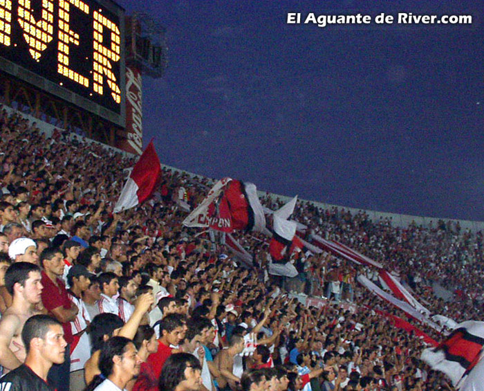 River Plate vs Chicago (CL 2002) 4