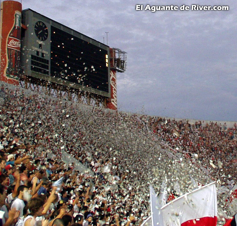 River Plate vs Chicago (CL 2002) 7