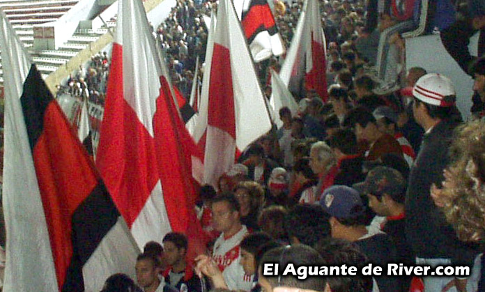 River Plate vs Colon (CL 2002) 2
