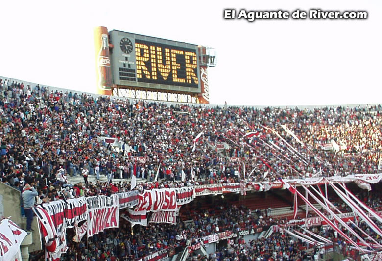 River Plate vs Colón (AP 2002) 3