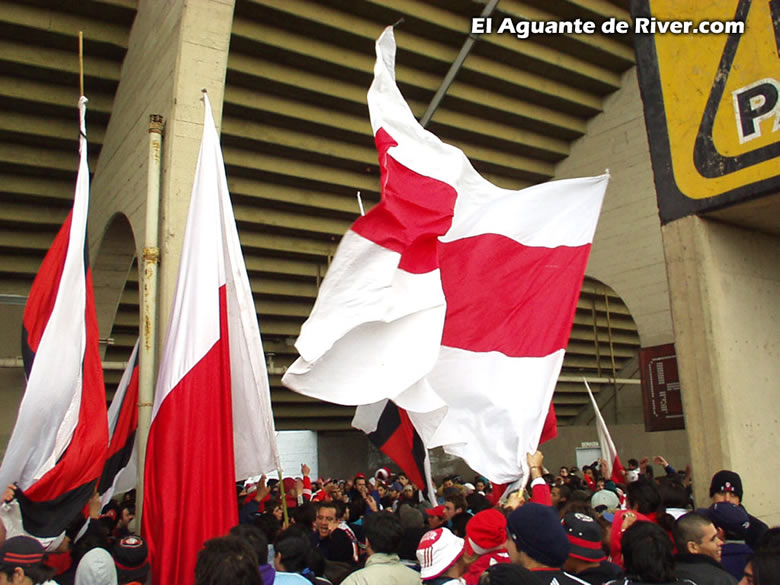 River Plate vs Huracan (AP 2002)