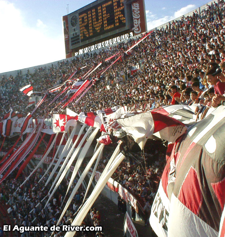 River Plate vs Independiente (CL 2002) 4