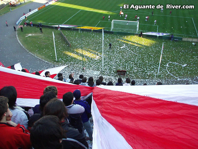 River Plate vs Newell's (AP 2002) 6