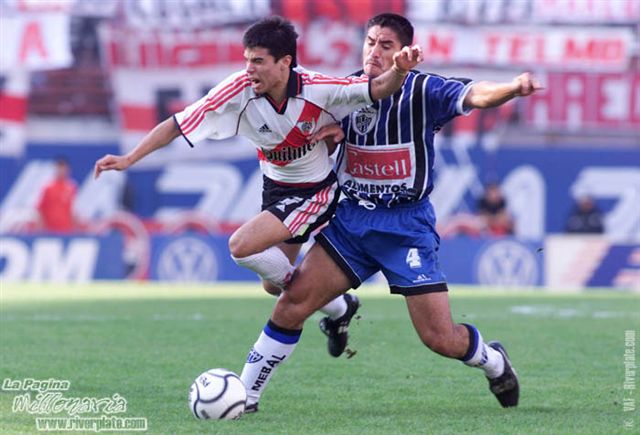 Almagro vs. River Plate (CL 2001) 1