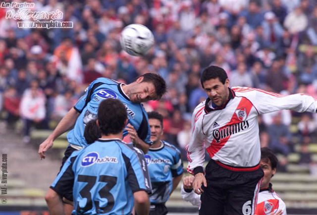 Belgrano CBA vs. River Plate (CL 2001) 3