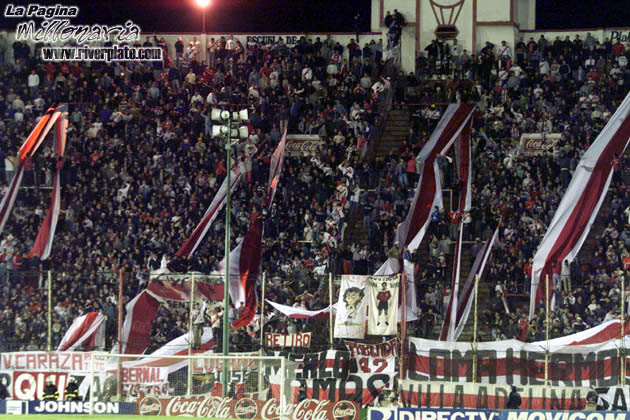 Huracán vs. River Plate (CL 2001) 7