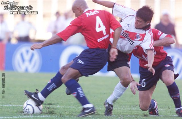 River Plate vs. Independiente (CL 2001) 9