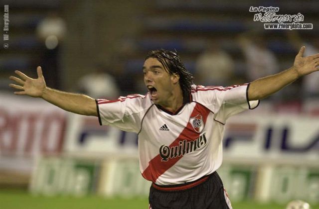 Velez Sarsfield vs. River Plate (CL 2001) 4