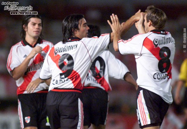 River Plate vs. Guarani (LIB 2001) 6