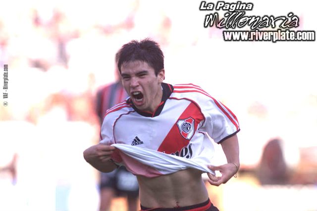 River Plate vs. Chacarita (CL 2001) 7