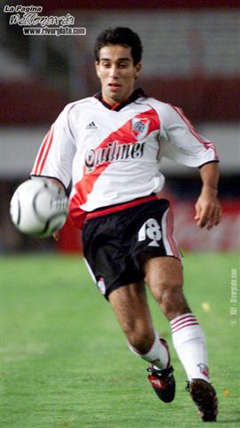 River Plate vs. Guarani (LIB 2001) 8