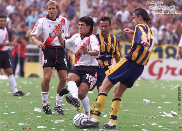 Rosario Central vs. River Plate (CL 2001) 13