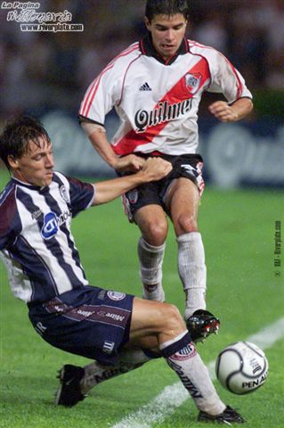 Talleres Cba vs. River Plate (CL 2001) 11