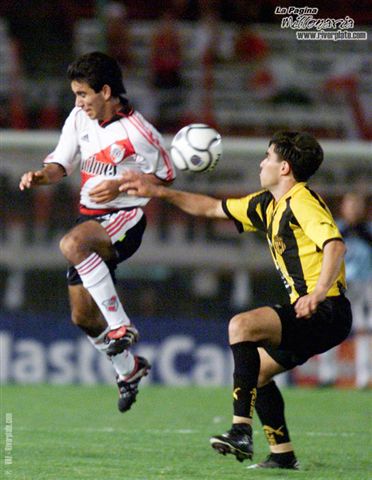 River Plate vs. Guarani (LIB 2001) 9