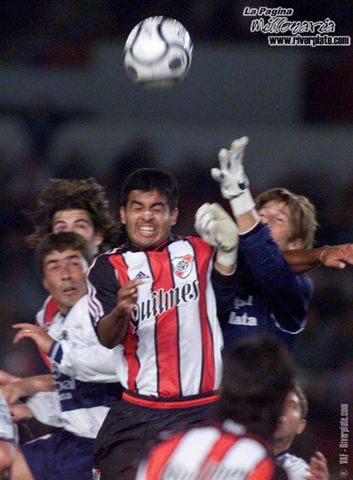 River Plate vs. Gimnasia LP (2001) 10