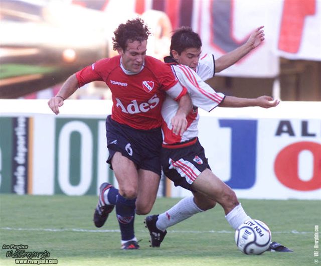 River Plate vs. Independiente (CL 2001) 16