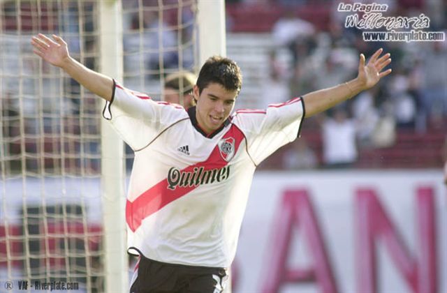 Almagro vs. River Plate (CL 2001) 14
