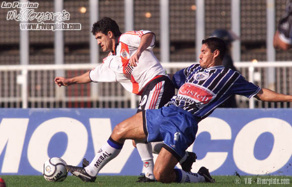 Almagro vs. River Plate (CL 2001) 15