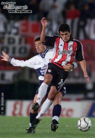 River Plate vs. Gimnasia LP (2001) 12