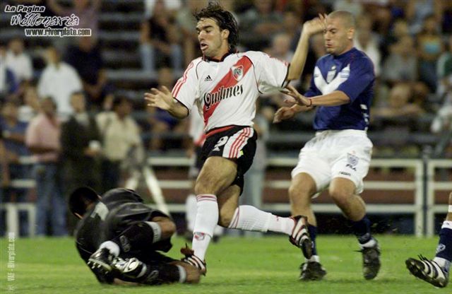 Velez Sarsfield vs. River Plate (CL 2001) 10