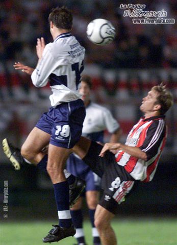 River Plate vs. Gimnasia LP (2001) 13