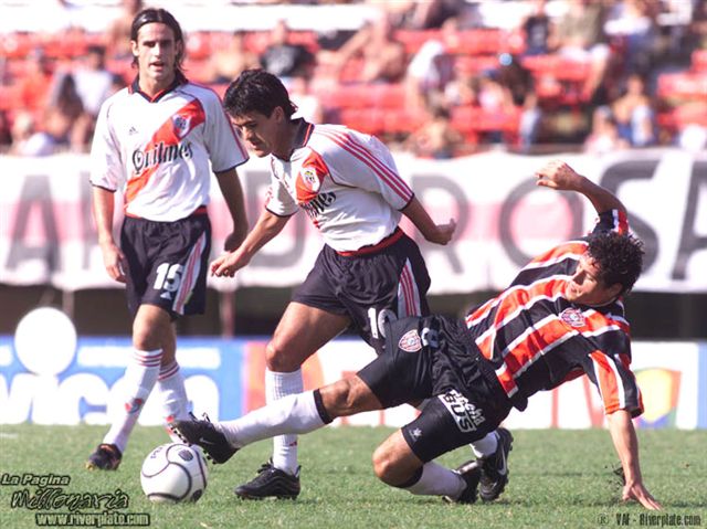 River Plate vs. Chacarita (CL 2001) 19