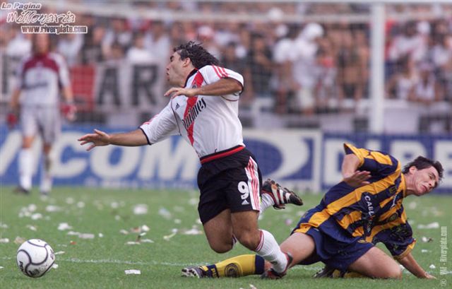 Rosario Central vs. River Plate (CL 2001) 20