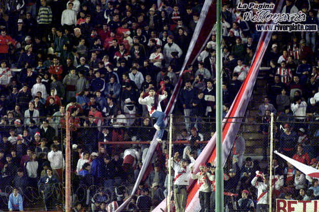 Huracán vs. River Plate (CL 2001) 1