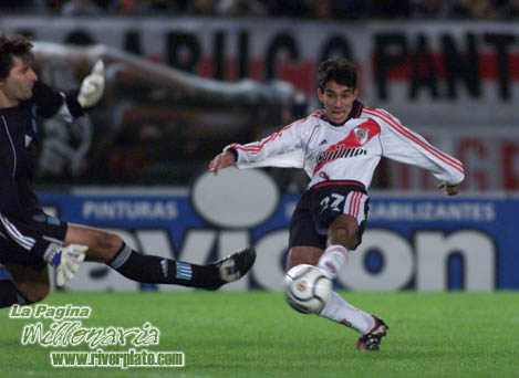 River Plate vs. Racing Club (CL 2001) 12