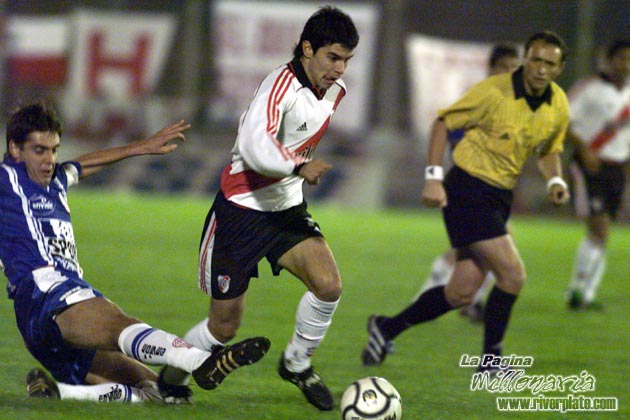 Huracán vs. River Plate (CL 2001) 9