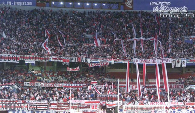 River Plate vs. Gimnasia LP (2001) 14