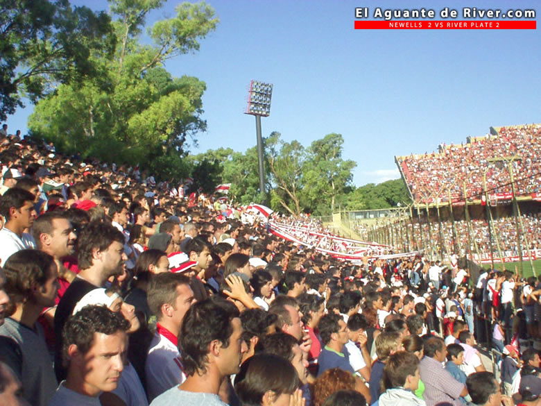 Newell's vs River Plate (CL 2003) 3