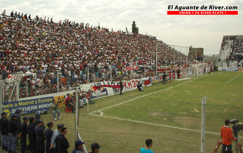 Unión Sta Fé vs River Plate (CL 2003) 6