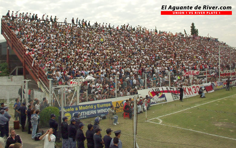 Unión Sta Fé vs River Plate (CL 2003) 7