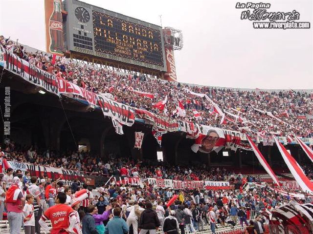 River Plate vs Huracán (AP 2001) 6