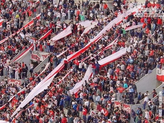 River Plate vs. Newells (AP 2001) 5
