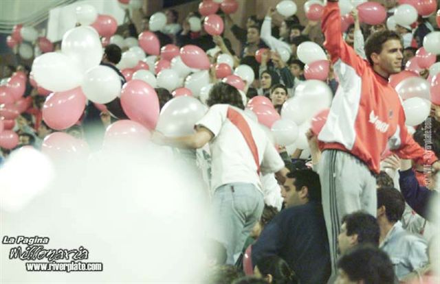Chicago vs. River Plate (AP 2001) 3