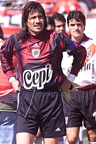 River Plate vs. Newells (AP 2001) 6